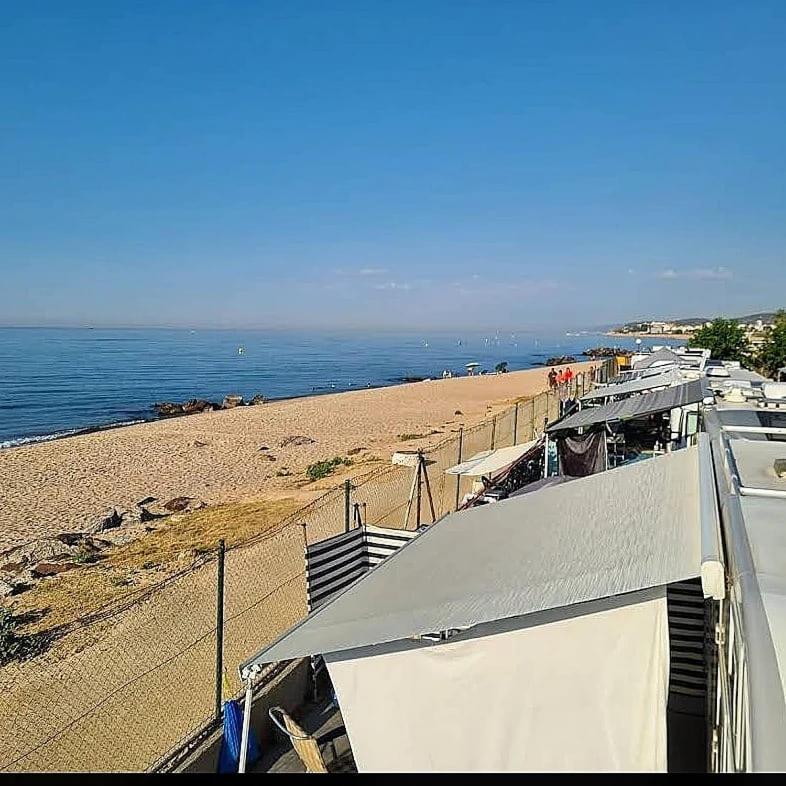 Camping El Pinar Platja Santa Susanna Exterior foto